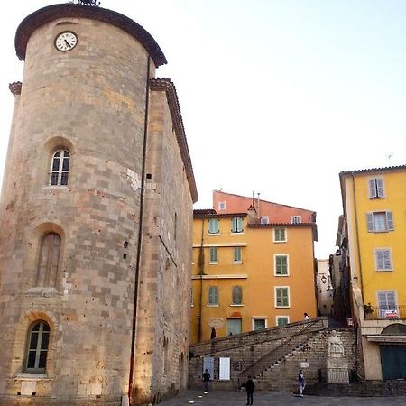 Studios Des Templiers Hyeres Bagian luar foto